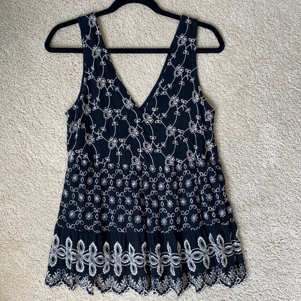 American Eagle top
